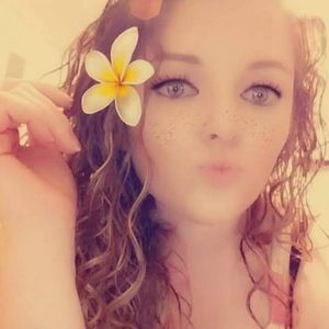 Meet your Posher, Carla